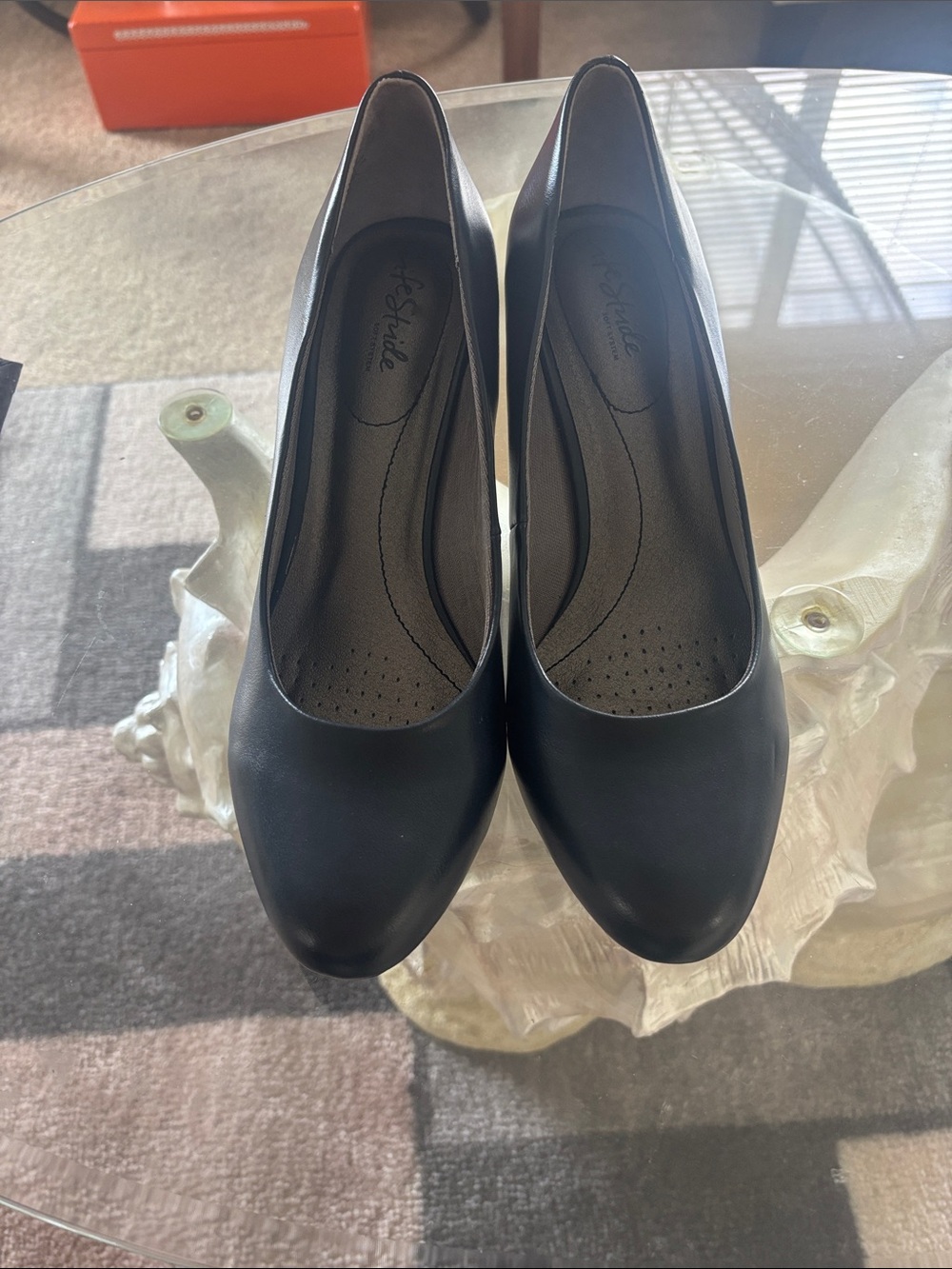 Life Stride Black Comfort Round-Toe Heels